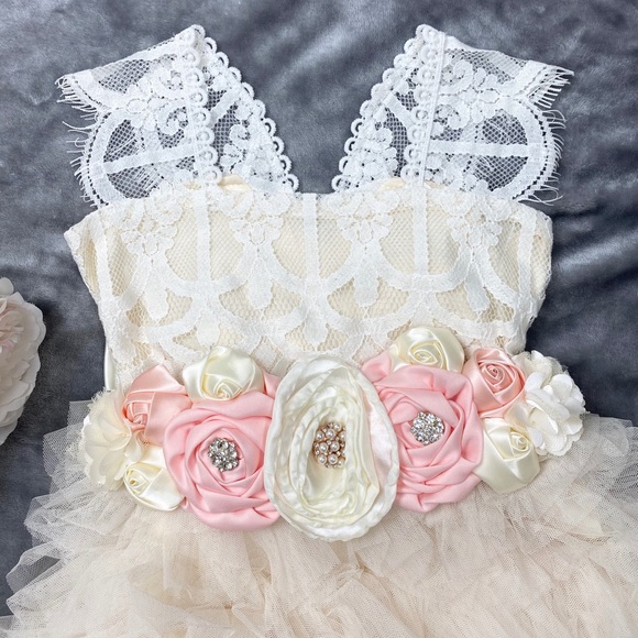 ✨Beautiful special occasion dress 👑 - Picture 2 of 9